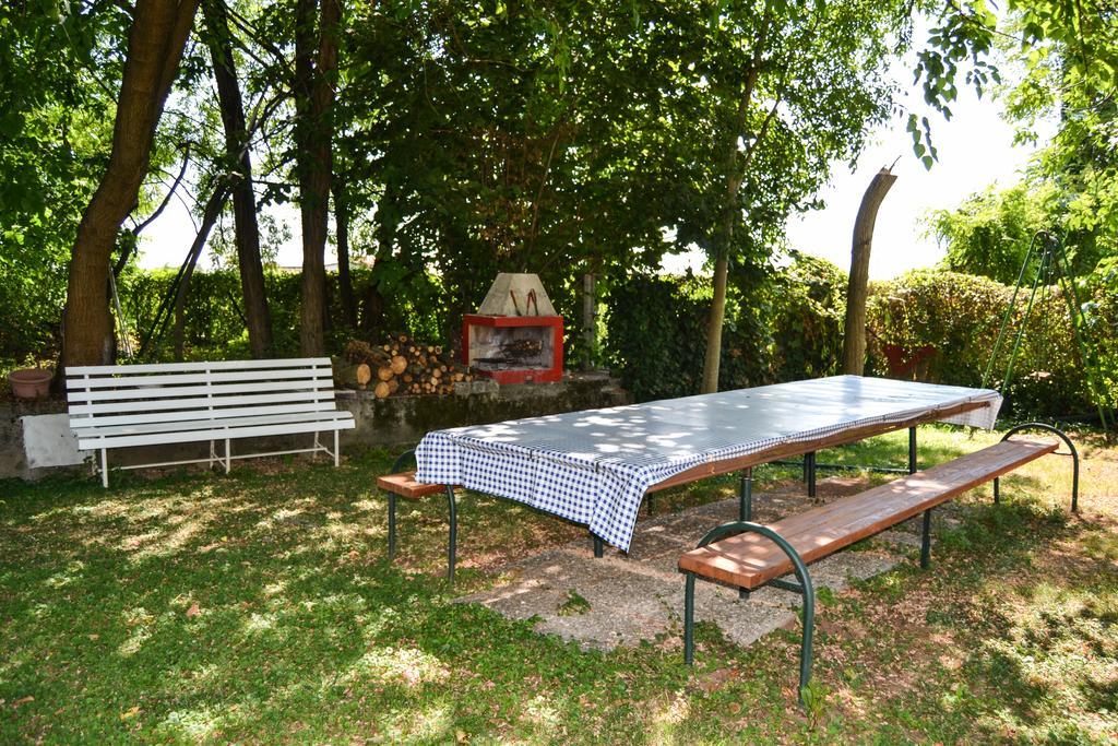 Agriturismo Ca' La Pergola Lugagnano Dış mekan fotoğraf